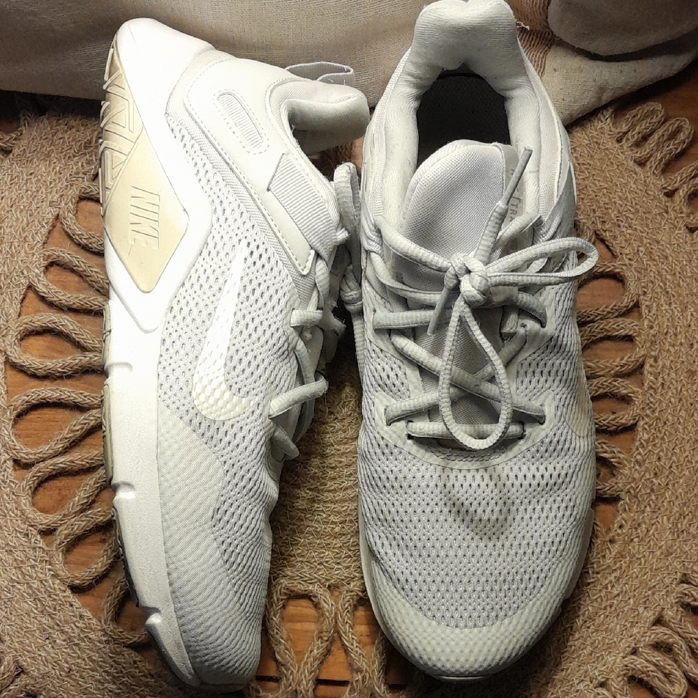 Nike Light Gray Mesh Training Sneakers
